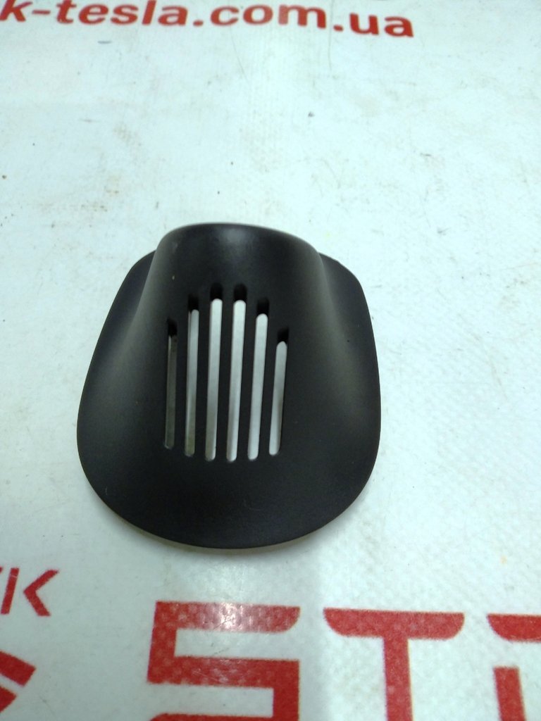 4 백미러 및 카메라 브래킷용 커버 하단 TRIPLE Tesla model 3 1086328-00-F